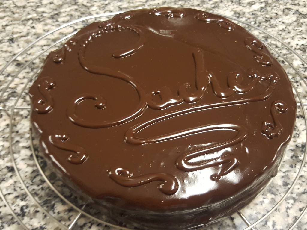 Torta Sacher, versione semplificata.